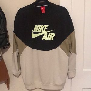 RARE 🦄 Nike air crew neck oversized sweater✨